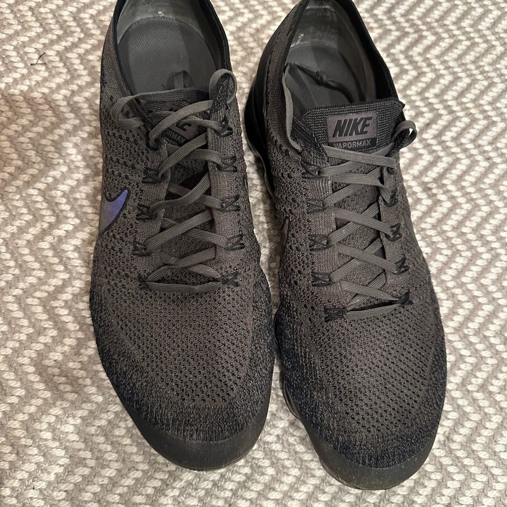 Nike Vapormax Black Sneakers